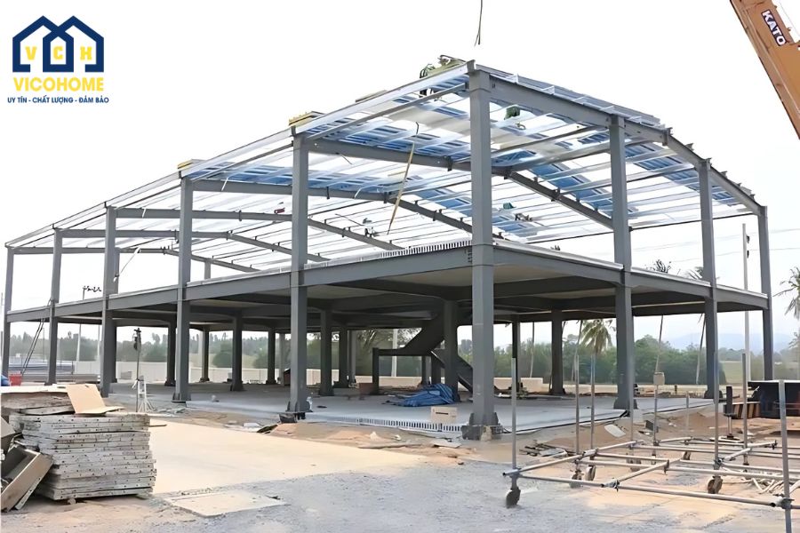 nhà xưởng khung thép 2 tầng